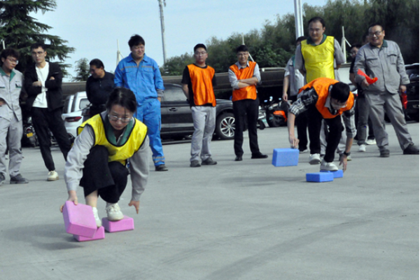 康寧特公司“慶國慶·迎中秋”趣味運動會報道702 康寧特公司“慶國慶·迎中秋”趣味運動會報道702