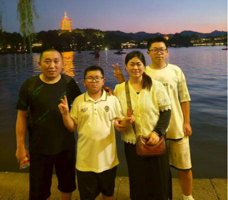 20251006月滿中秋 情系海螺 我們的全家福378 20251006月滿中秋 情系海螺 我們的全家福378